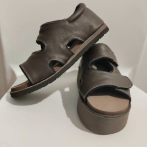 DERA HealthCare Sandal for Limb length discrepancy Support
